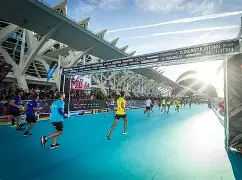 开云体育官方网址-离谱！瓦伦西亚国际比赛日单刀错失波特兰开拓者窗口期伤情更新，风云突变皇家马德里国际比赛日遗憾出局